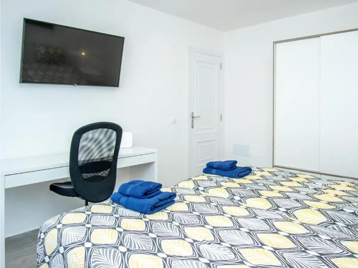 Live Santa Cruz Venezuela Apartment